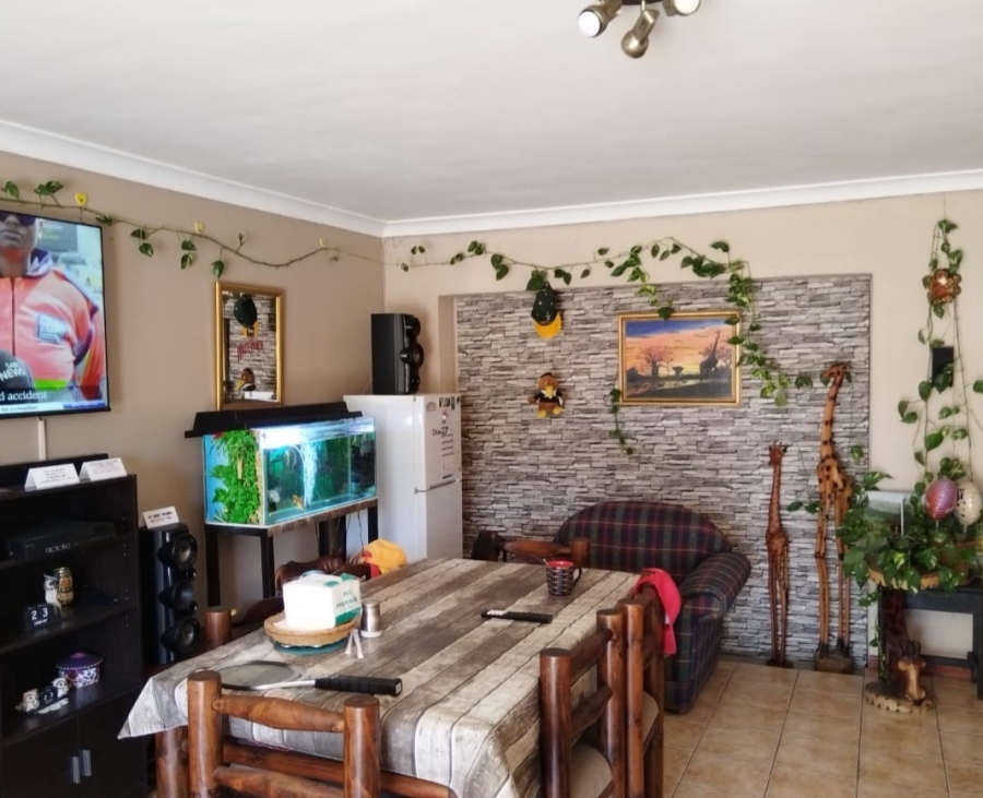 4 Bedroom Property for Sale in Bothasig Western Cape